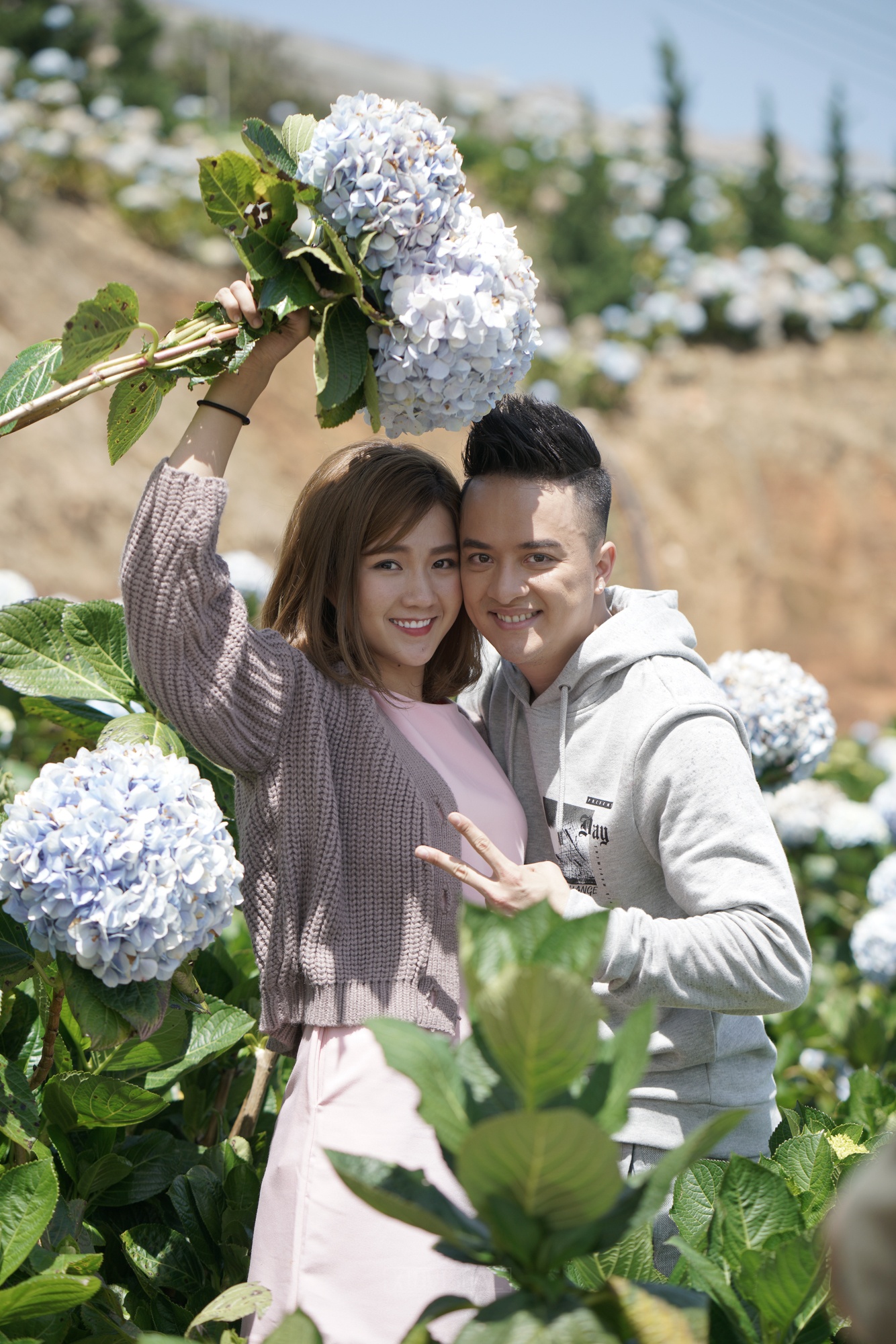 Cao Thai Son MV "Mot nua cua doi minh" anh 2