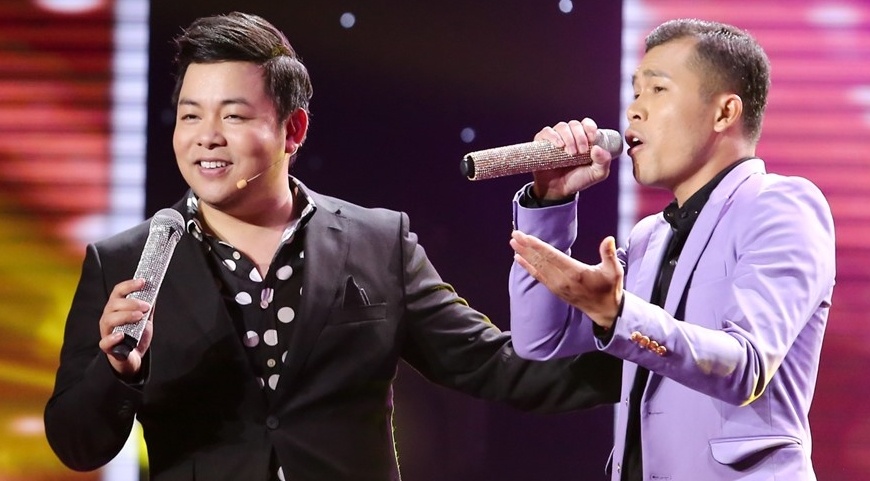 Quang Le choang khi thi sinh hat bolero bang tieng Khmer hinh anh