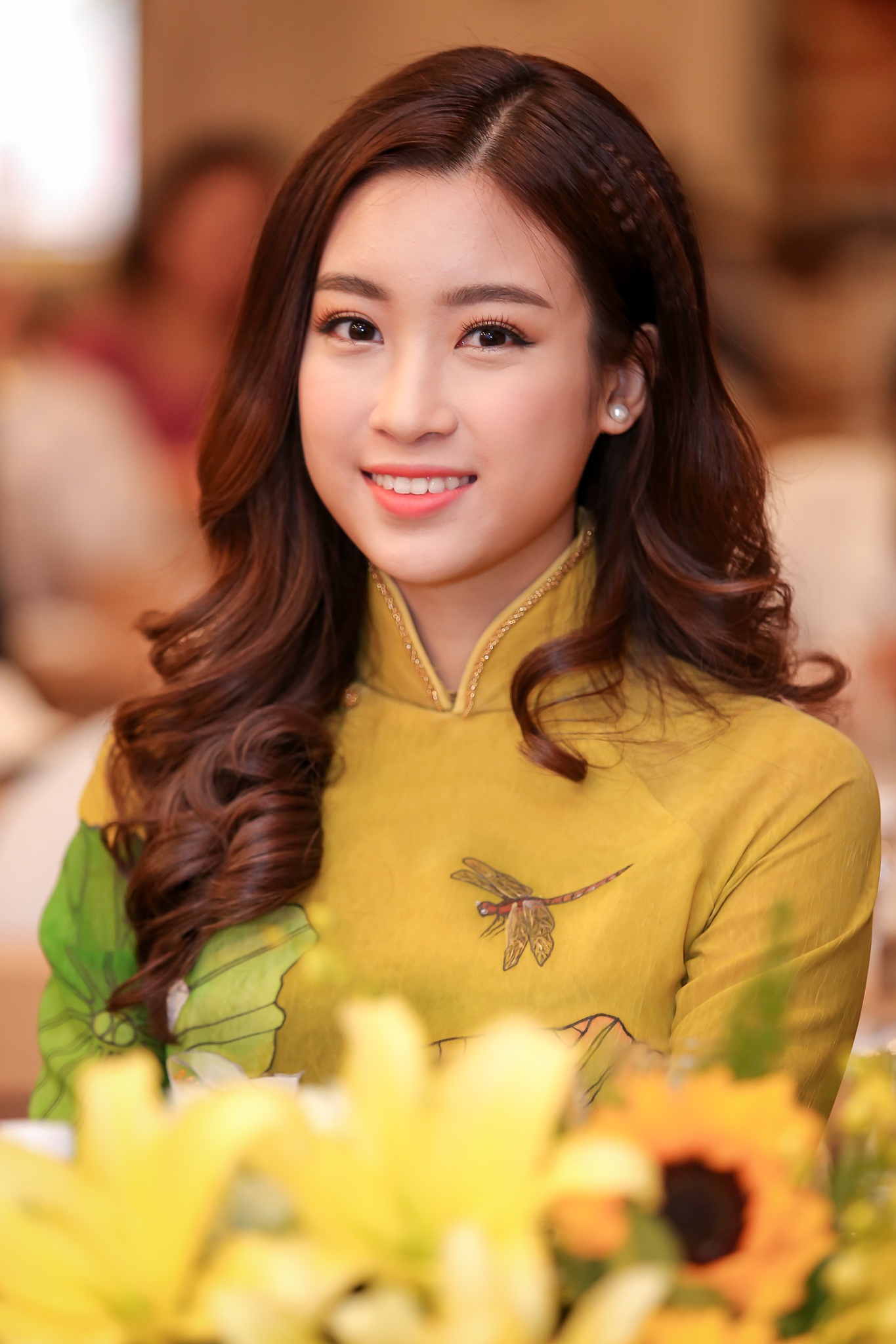 Hoa hau My Linh quang ba Lien hoan don ca tai tu anh 5