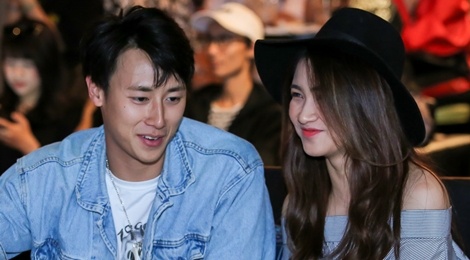 Rocker Nguyen than mat Hoa Minzy tai su kien hinh anh