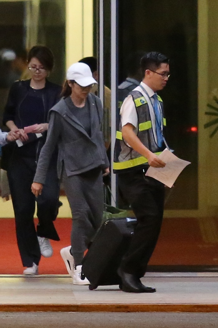 Dương Tử Quỳnh đến Việt Nam ảnh 4 Duong Tu Quynh den Viet Nam anh 4