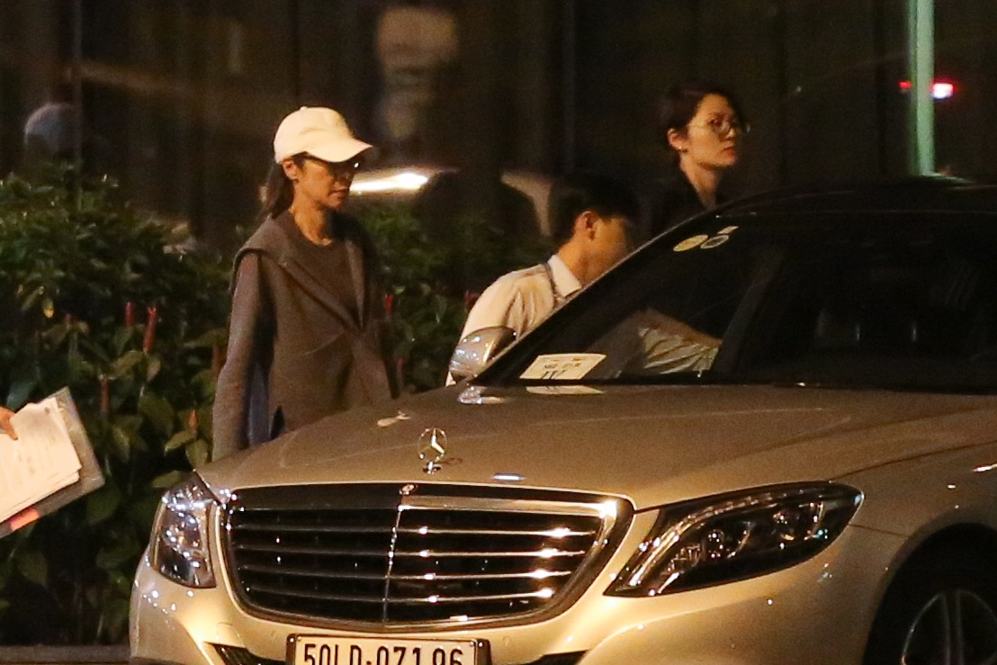 Dương Tử Quỳnh đến Việt Nam ảnh 7 Duong Tu Quynh den Viet Nam anh 7