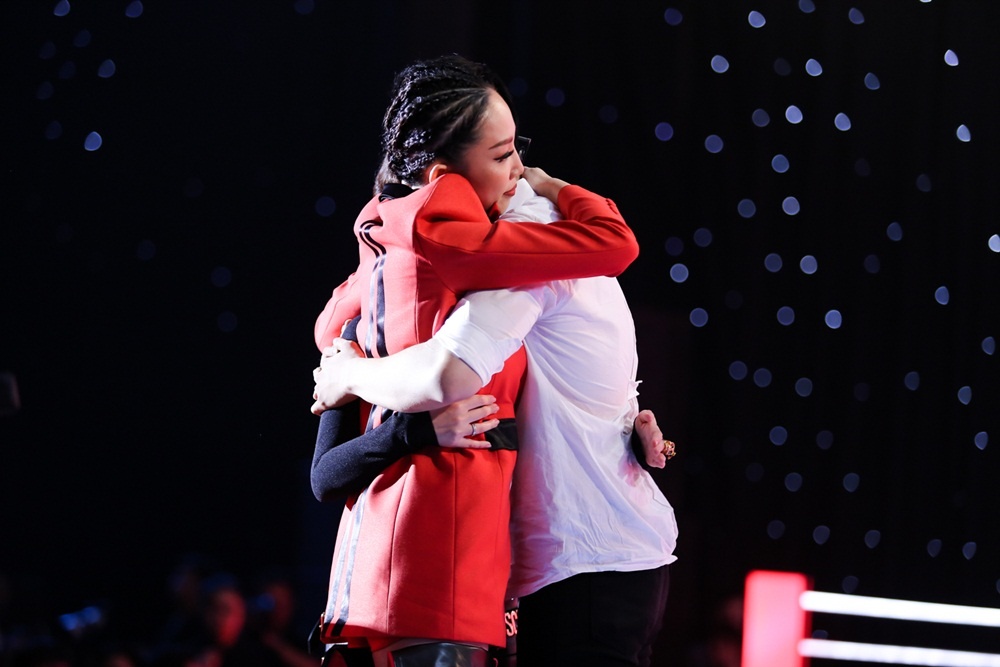 Toc Tien cuu hoc tro Thu Minh o The Voice tap 9 anh 3