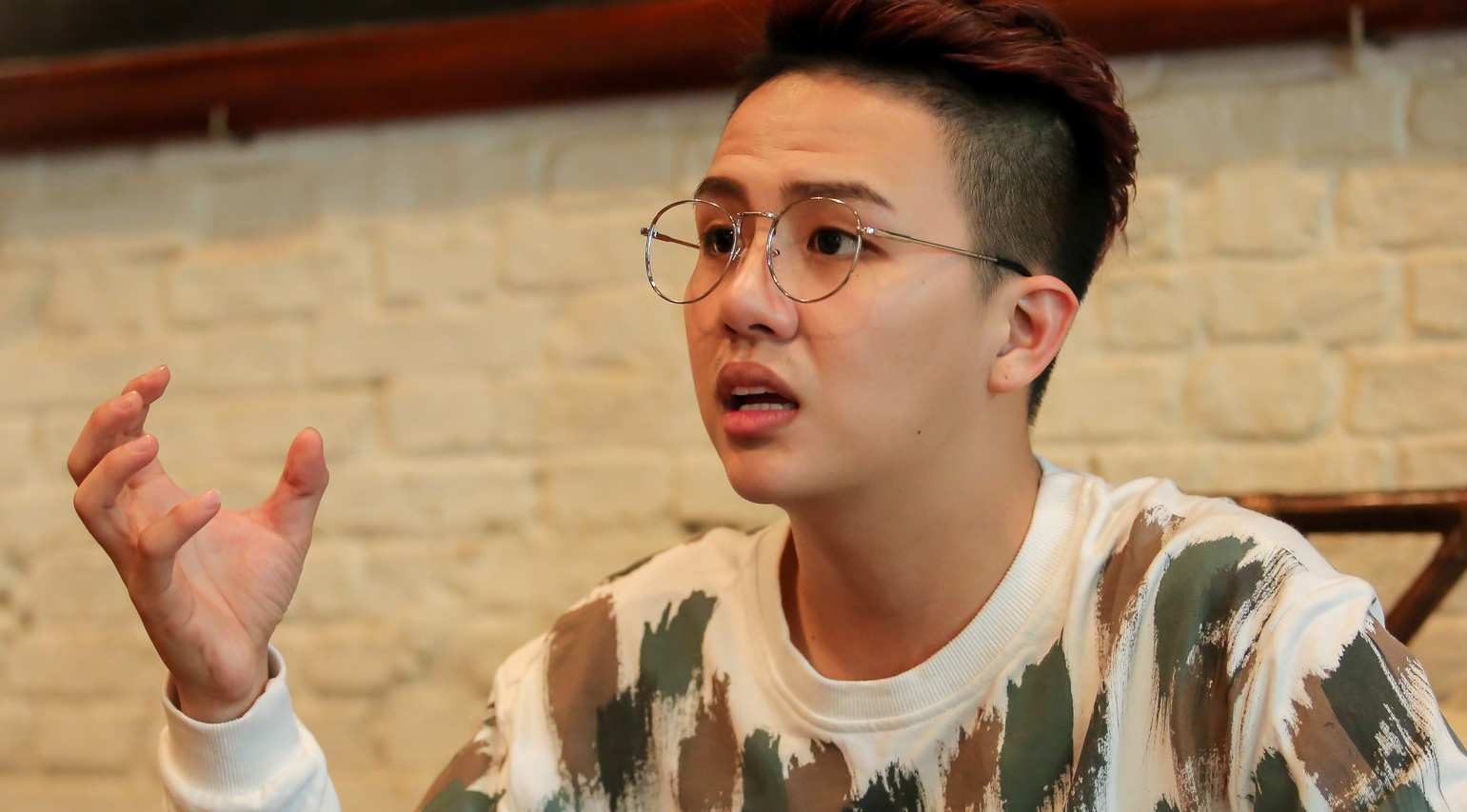 Duy Khanh: 'Toi mua duoc nha va xe hop nho vai gia gai' hinh anh