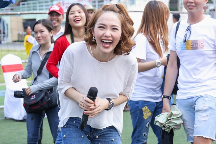 Hop fan Minh Hang anh 2