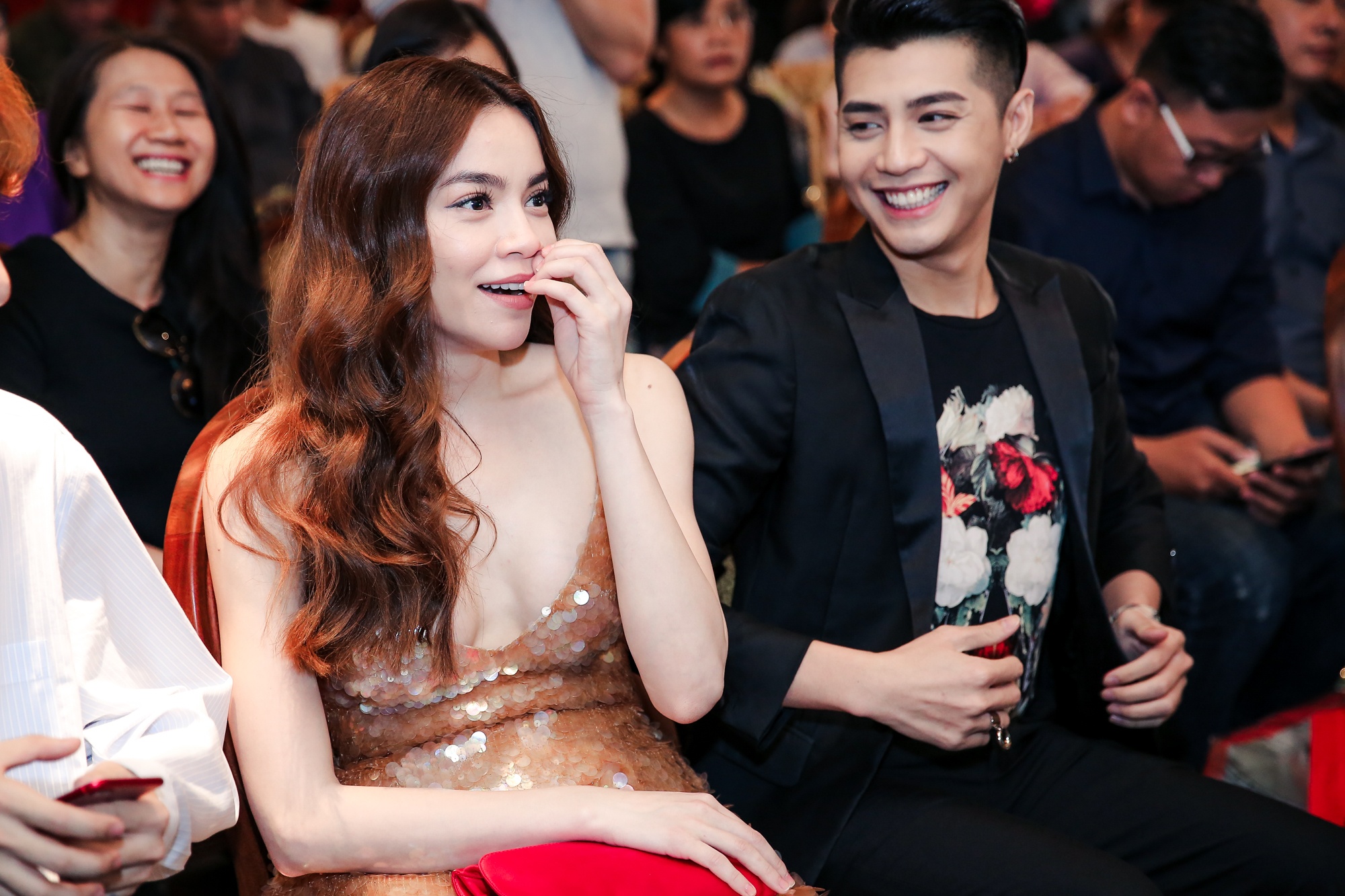 Hồ Ngọc Hà mặc đồ hiệu ảnh 6 Ho Ngoc Ha mac do hieu anh 6