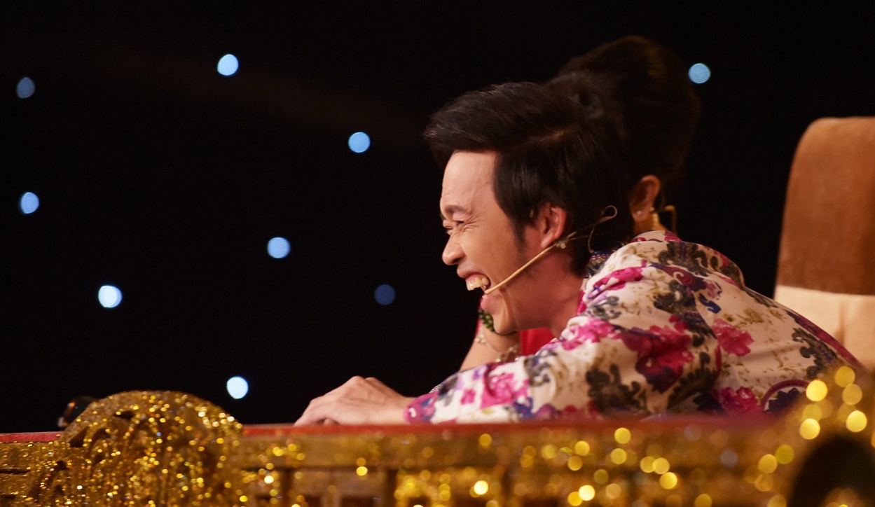 Hoai Linh khong the ngung cuoi voi Avatar phien ban cai luong anh 5