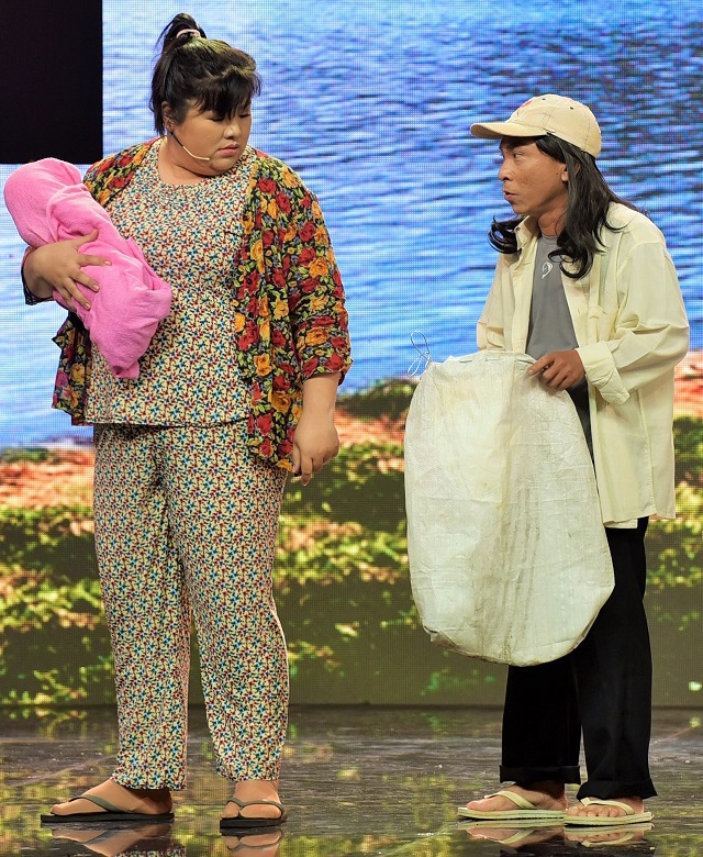 Hoai Linh khong the ngung cuoi voi Avatar phien ban cai luong anh 7