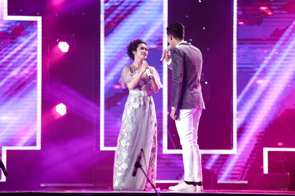 Hellen Thuy - Alan Hung Cuong hat Ky niem nao buon - Bien tinh hinh anh