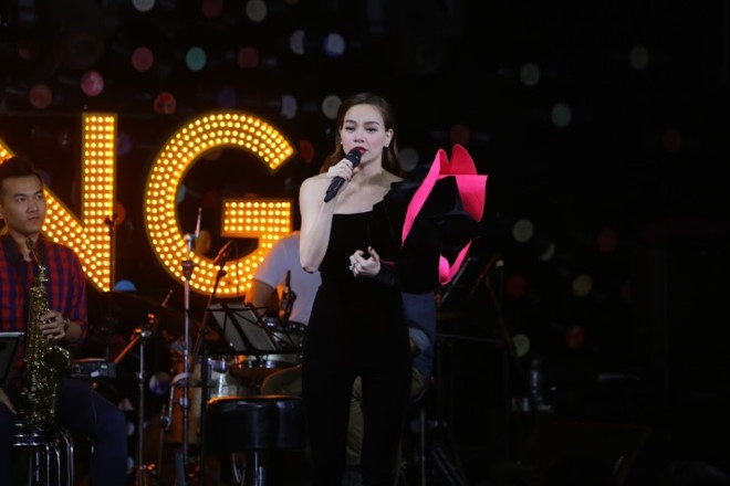 Ho Ngoc Ha: 'Nhieu nguoi ngoai kia noi toi lam chuyen nay, chuyen no