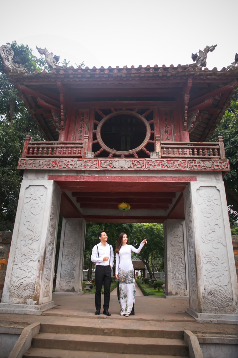 Phan Anh chup anh cung hoa hau Do My Linh anh 4