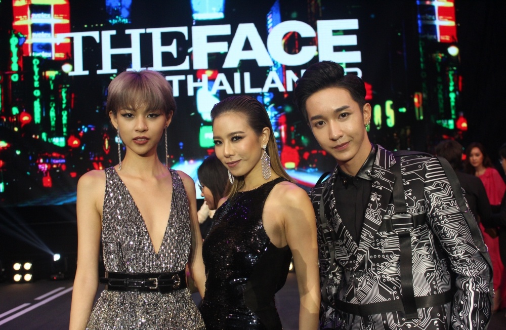 Phí Phương Anh gặp giám khảo The Face Thái Lan ảnh 1 Phi Phuong Anh gap giam khao The Face Thai Lan anh 1