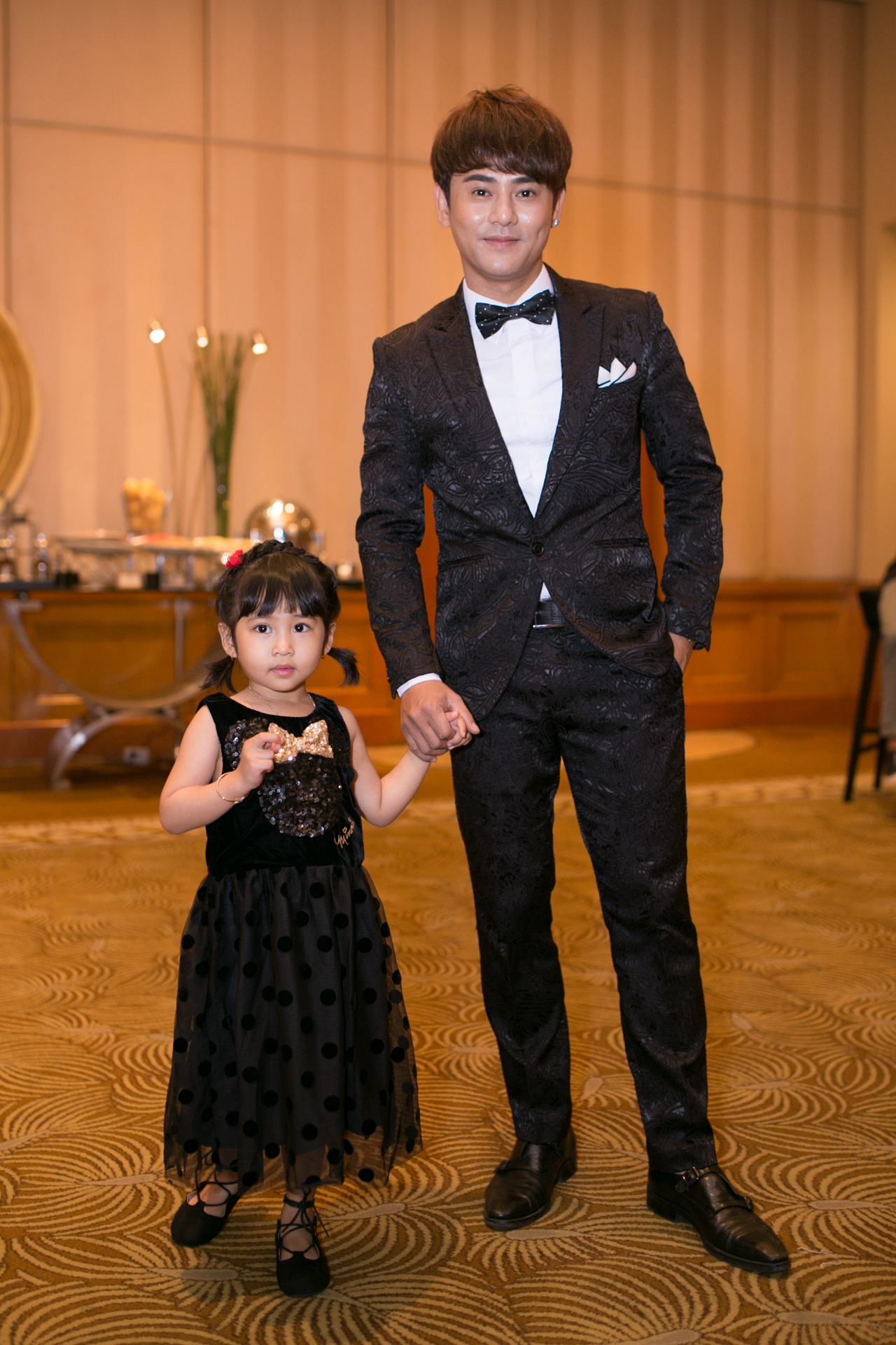 Ung Dai Ve va con gai anh 2