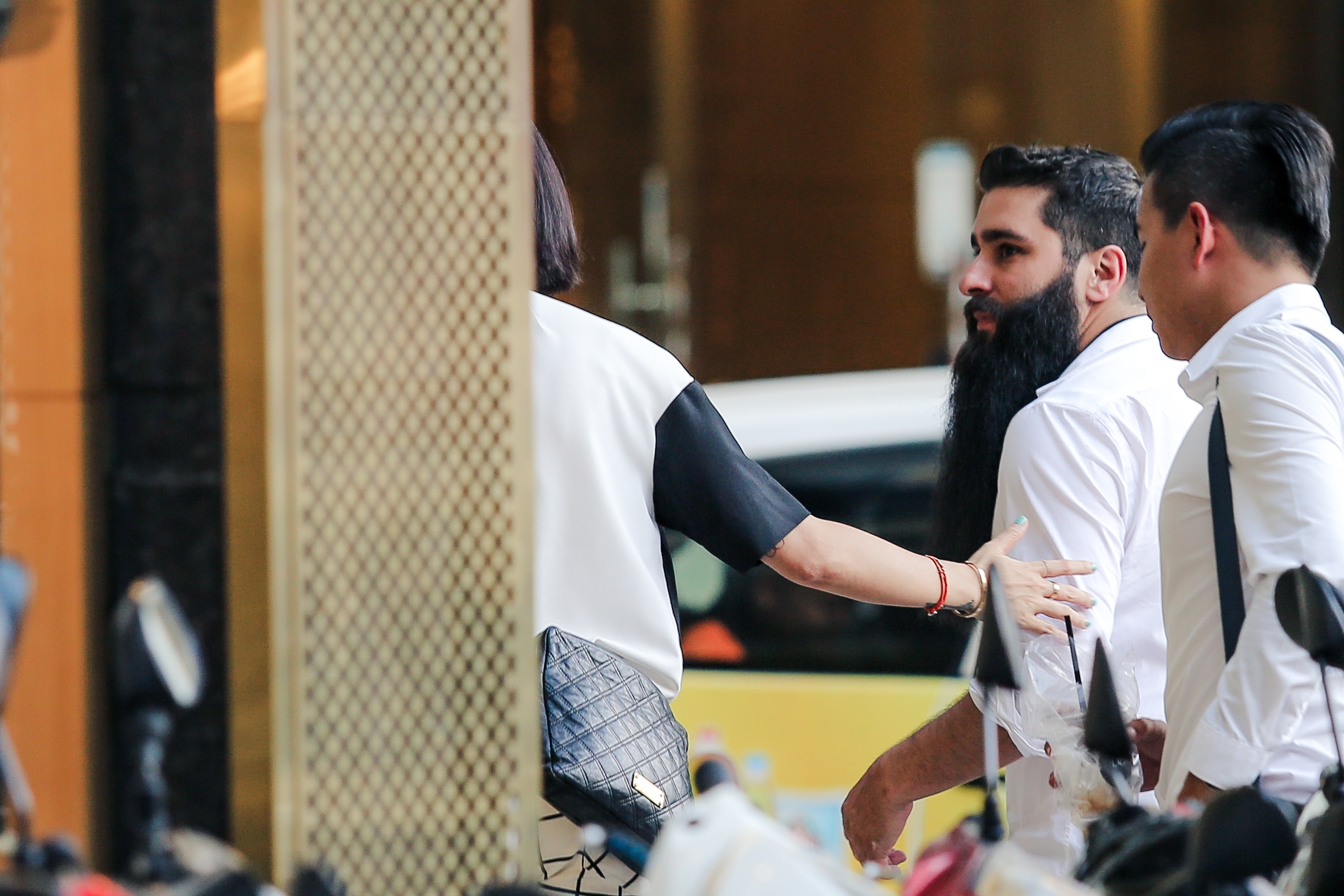 Ngô Thanh Vân xuất hiện cùng đạo diễn Kong ở Sài Gòn ảnh 4 Ngo Thanh Van xuat hien cung dao dien Kong o Sai Gon anh 4