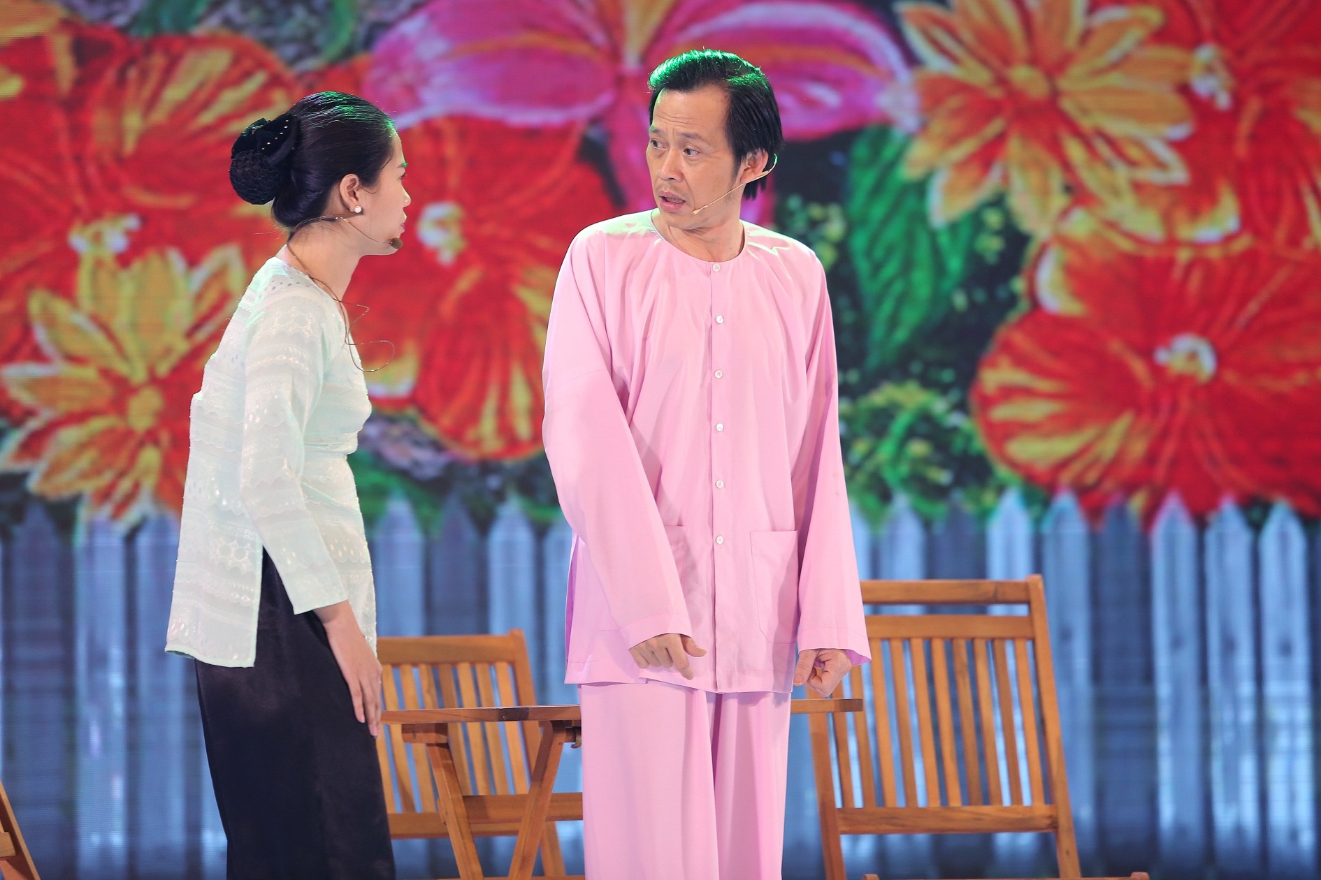 Hoai Linh doi dau Thu Trang anh 3