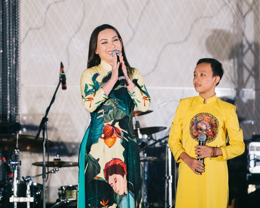 Hồ Văn Cường ra album đầu tay ảnh 2 Ho Van Cuong ra album dau tay anh 2