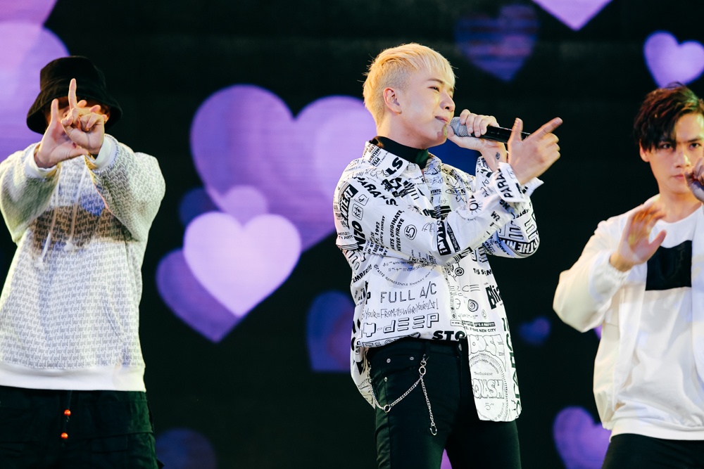 Sơn Tùng M-TP ăn mặc lạ ảnh 7 Son Tung M-TP an mac la anh 7