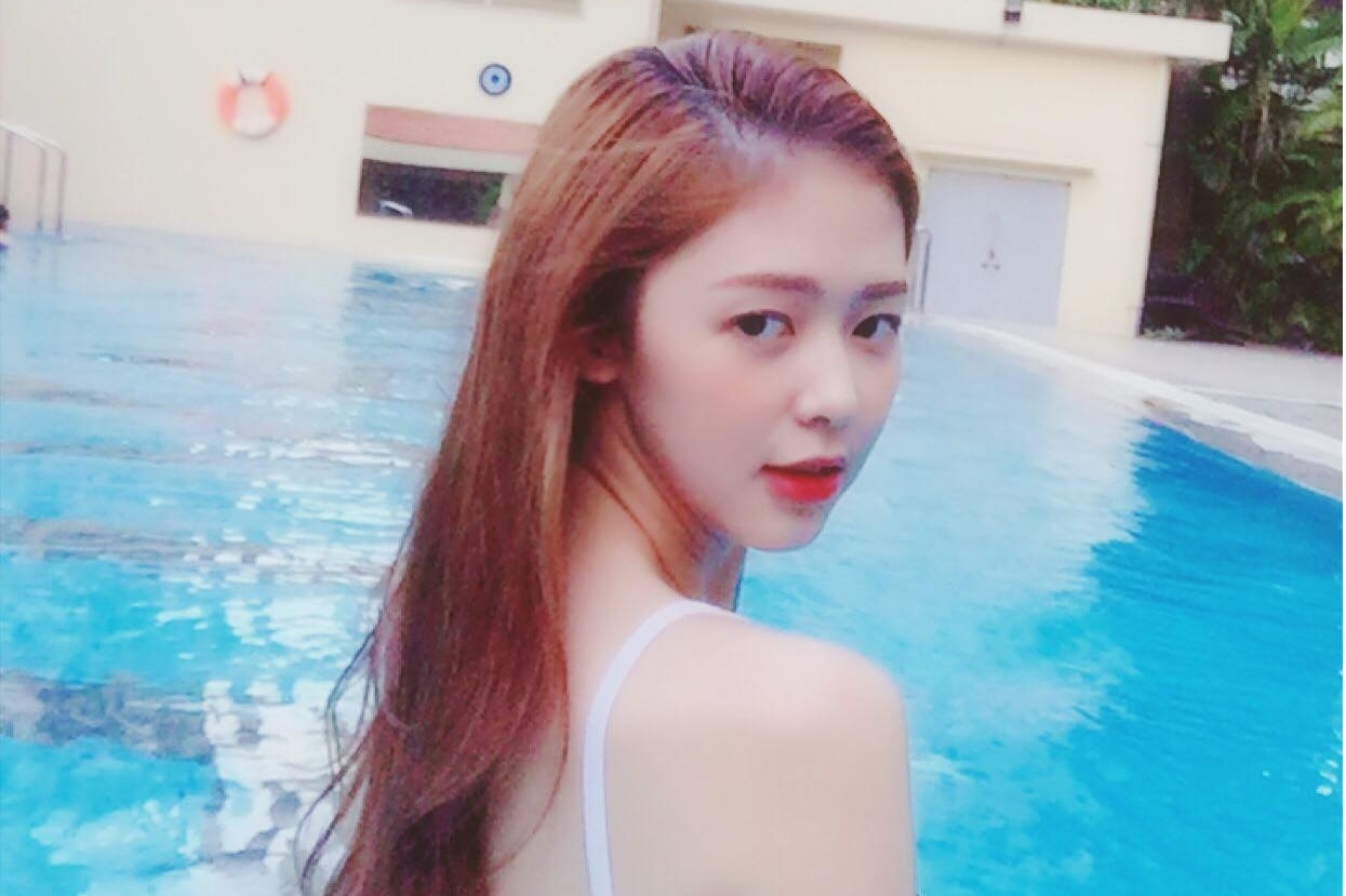 Ca si 9X bi ep sut gan 10 kg sau qua trinh dao tao khac nghiet o Han hinh anh