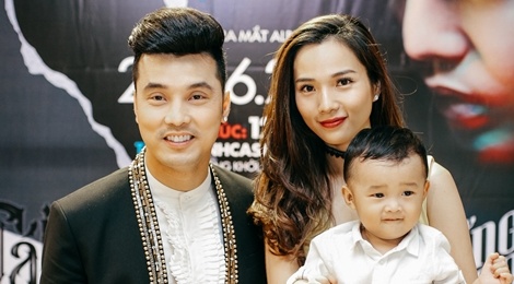 Ung Hoang Phuc danh rieng bai hat cho con trai trong album hinh anh