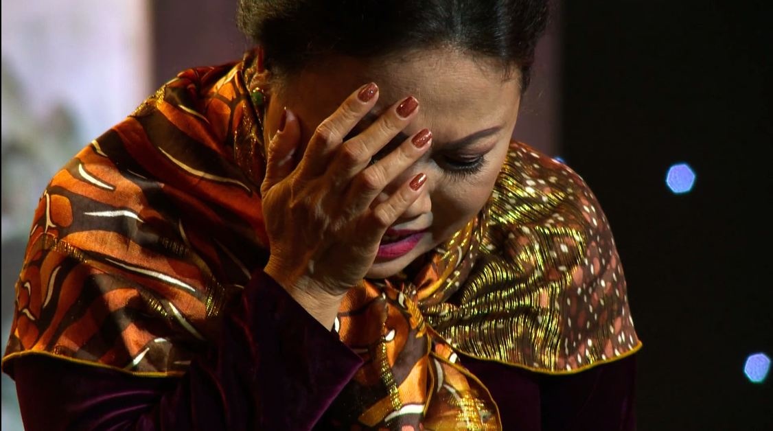 Siu Black bat khoc khi dien 'Doi co Luu' hinh anh