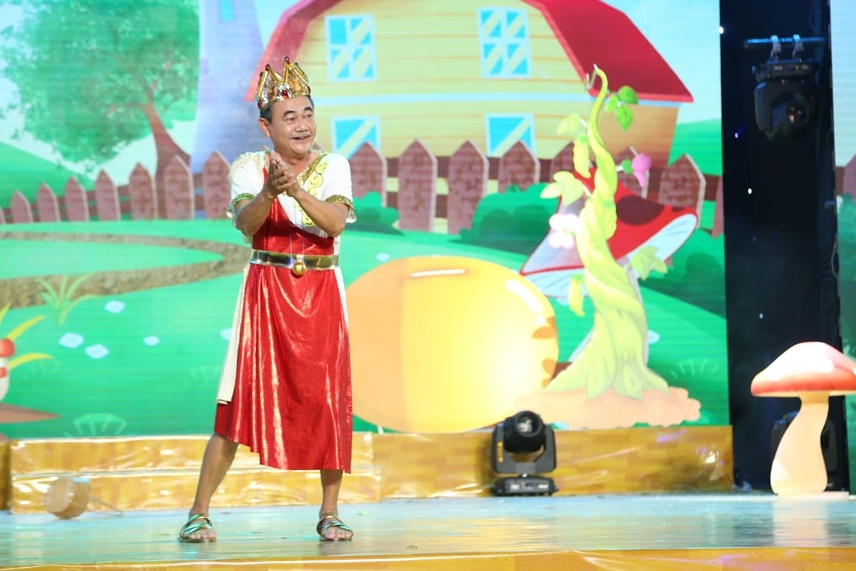 Than dong dien xuat Tin Tin bieu dien anh 10