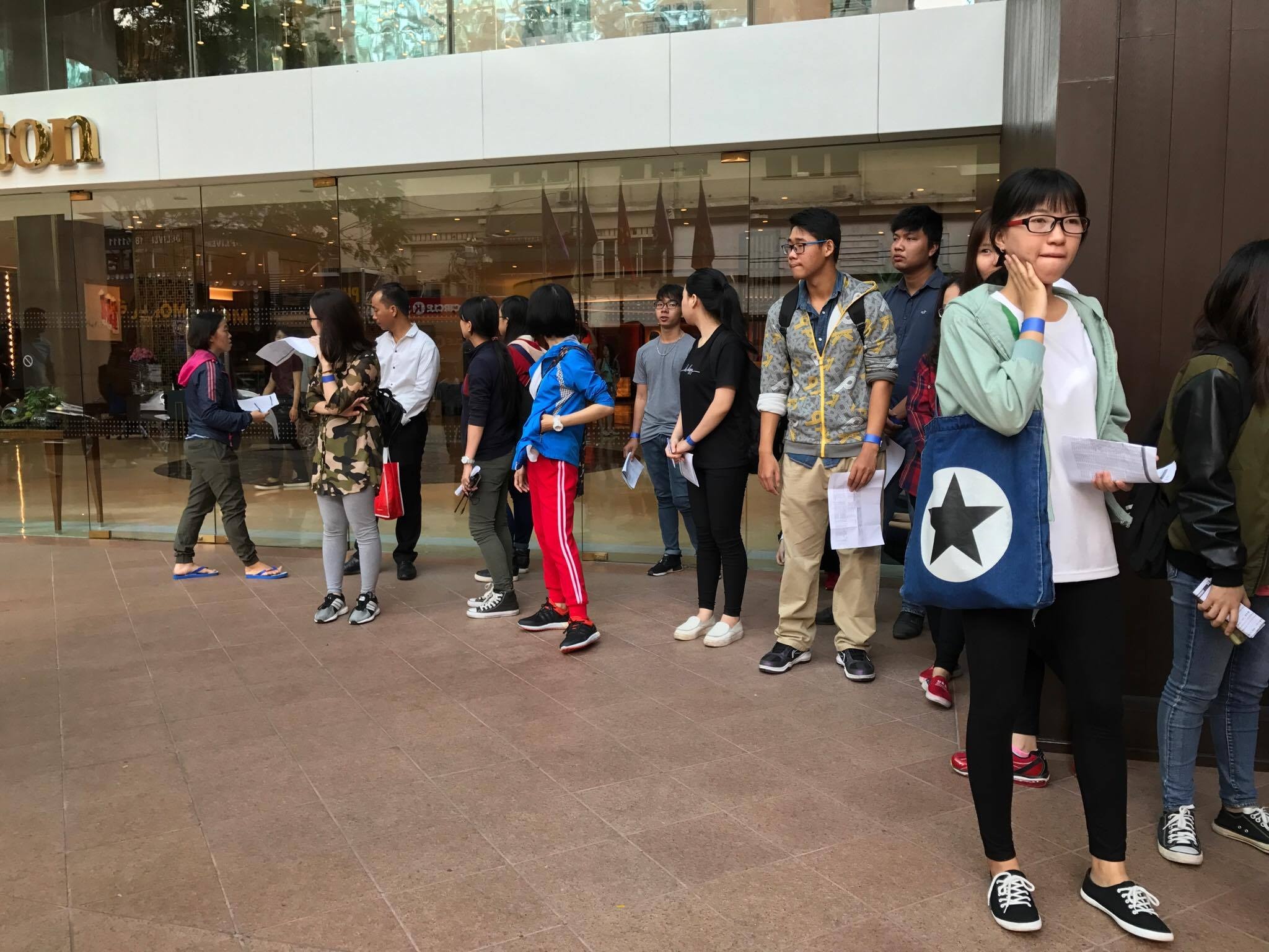 Dan sao Hoa ngu sang Viet Nam quay Amazing Race anh 9