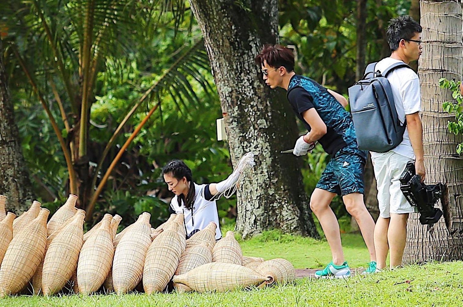 Trinh Nguyen Suong, Vuong Le Khon vat va thuc hien thu thach hinh anh