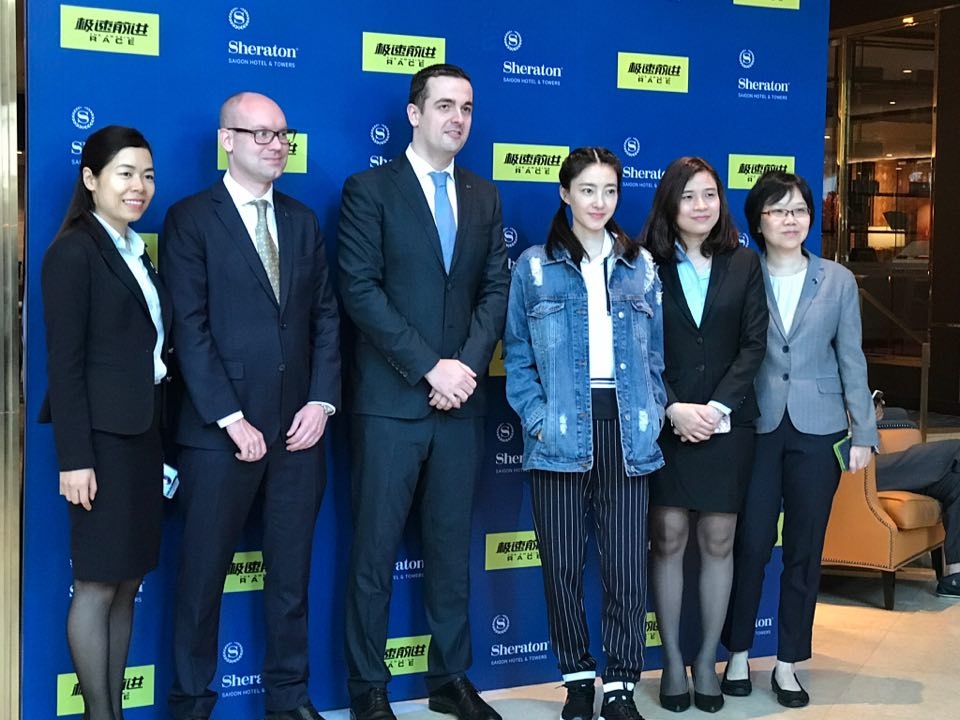 Dan sao Hoa ngu sang Viet Nam quay Amazing Race anh 6