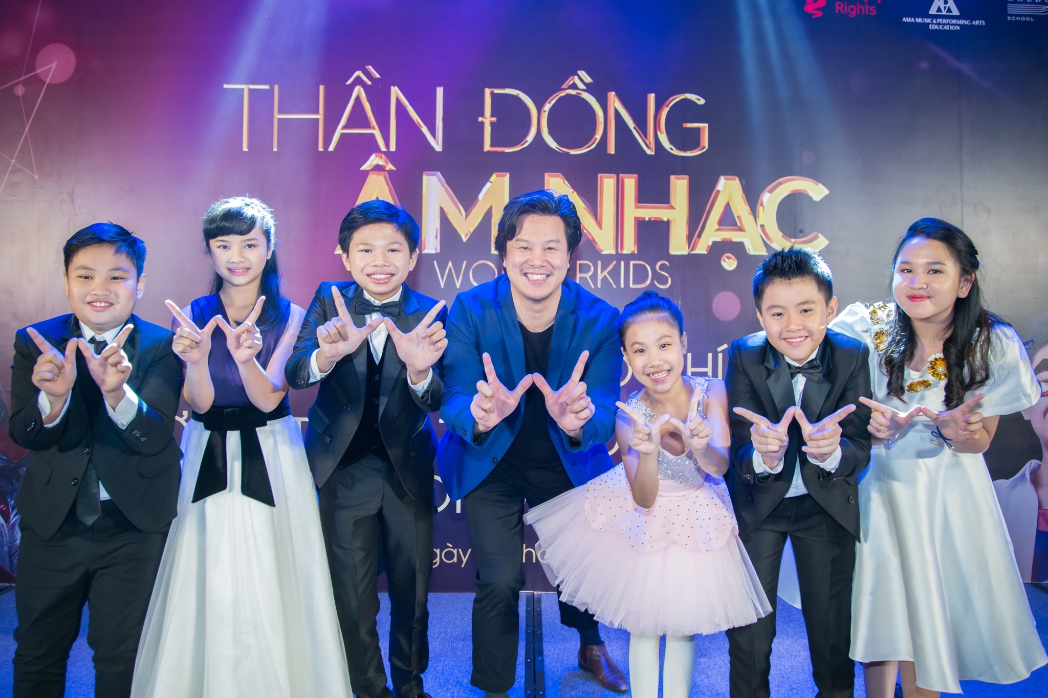 Trần Tiến làm giám khảo Wonderkids ảnh 2 Tran Tien lam giam khao Wonderkids anh 2