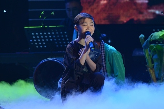 Duc Vinh - Quynh Anh hat 3 giong trong cung mot tiet muc hinh anh