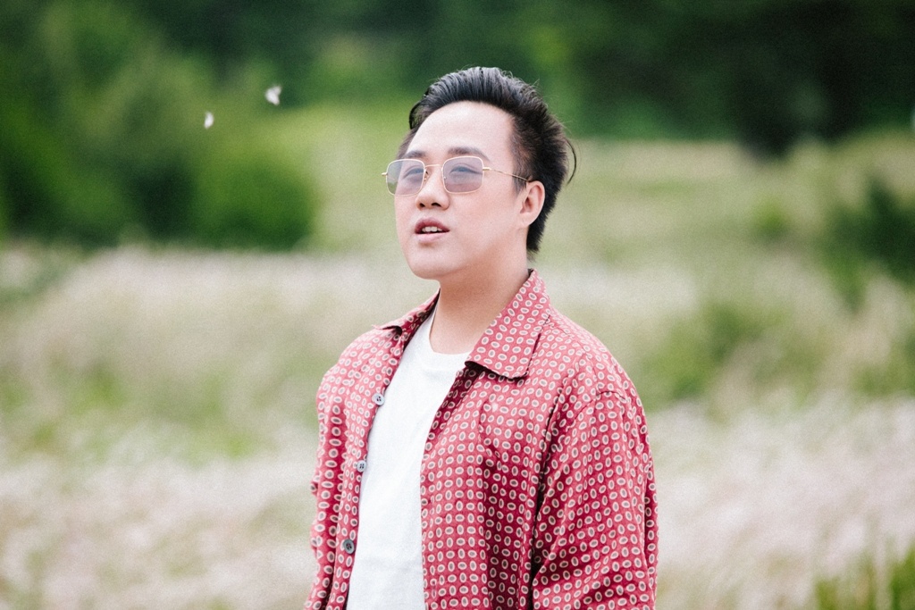 Trung Quân ra MV Chuyến phiêu lưu cùng em ảnh 2 Trung Quan ra MV Chuyen phieu luu cung em anh 2