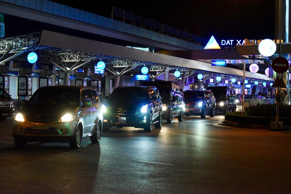 Ariana Grande roi Viet Nam sau khi huy show anh 3