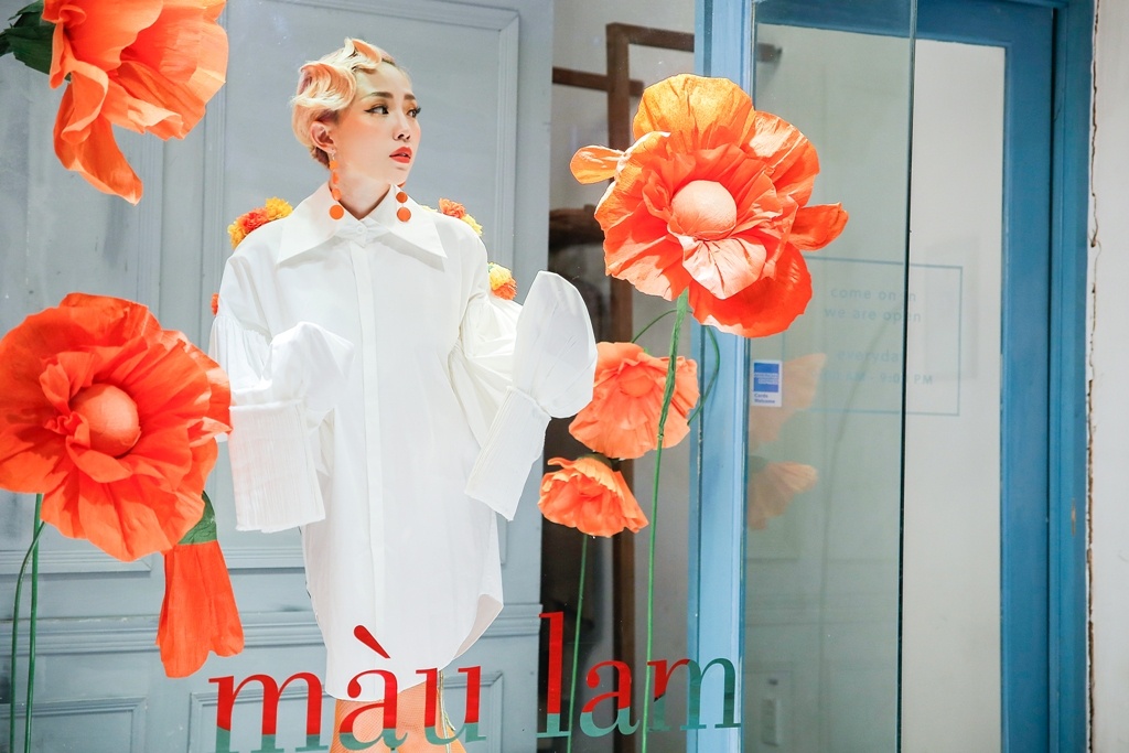 Tóc Tiên mặc trang phục của Rihanna ảnh 1 Toc Tien mac trang phuc cua Rihanna anh 1