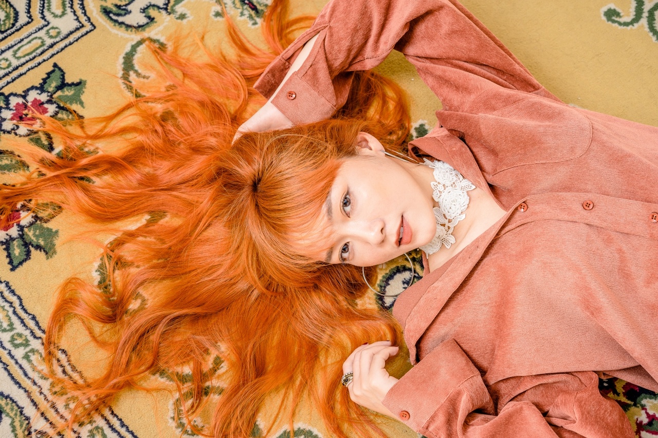 Dinh Huong ra mat MV Khong can anh 1