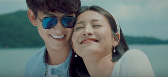 MV Giau dang sau - Song Luan hinh anh