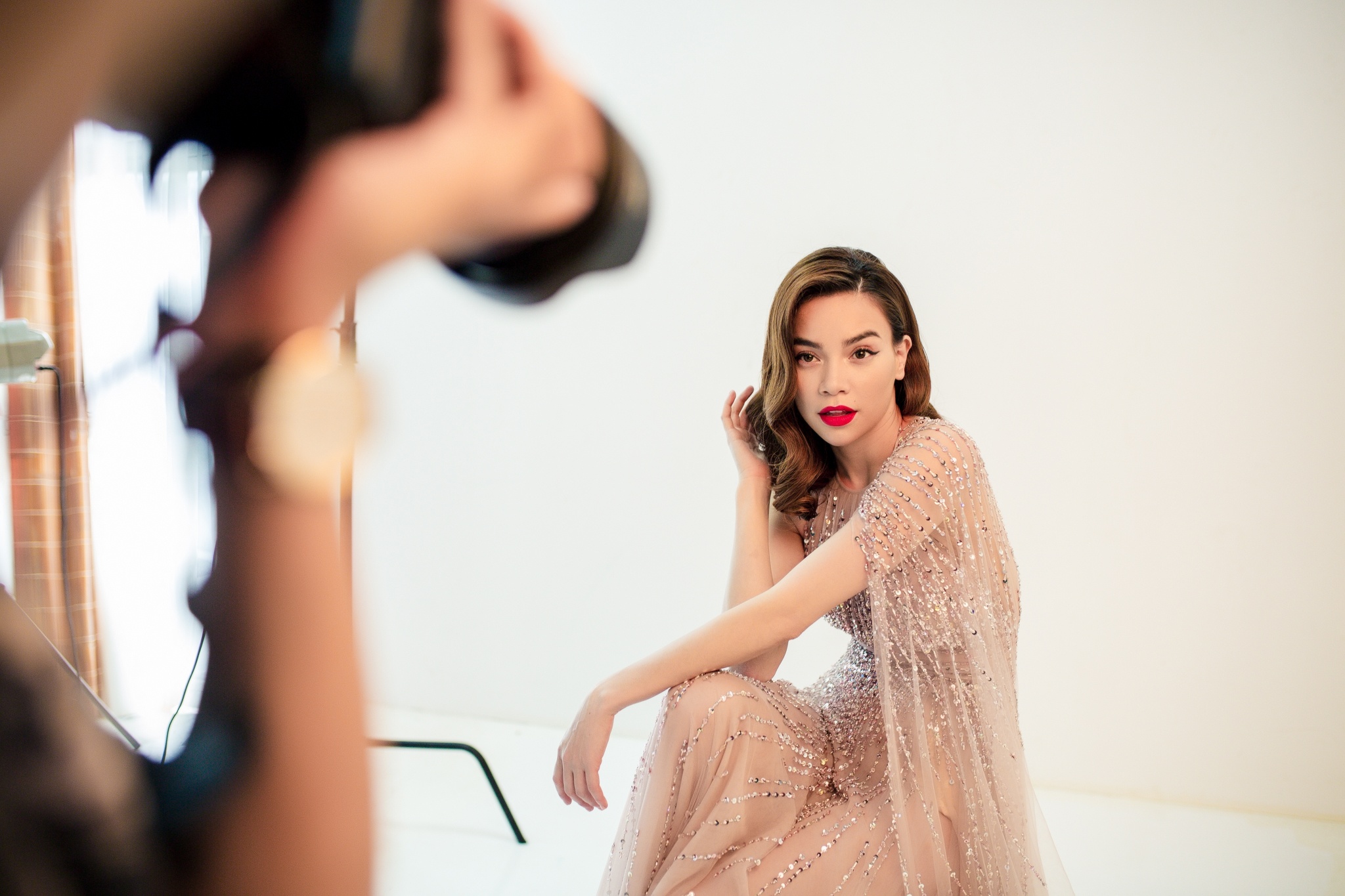 Hau truong chup anh cua Ho Ngoc Ha anh 7