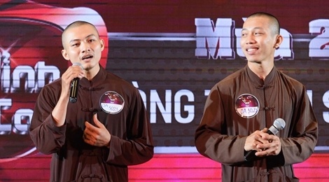 Tranh cai vu hai nha su 'trieu view' gia danh di thi hat Bolero hinh anh