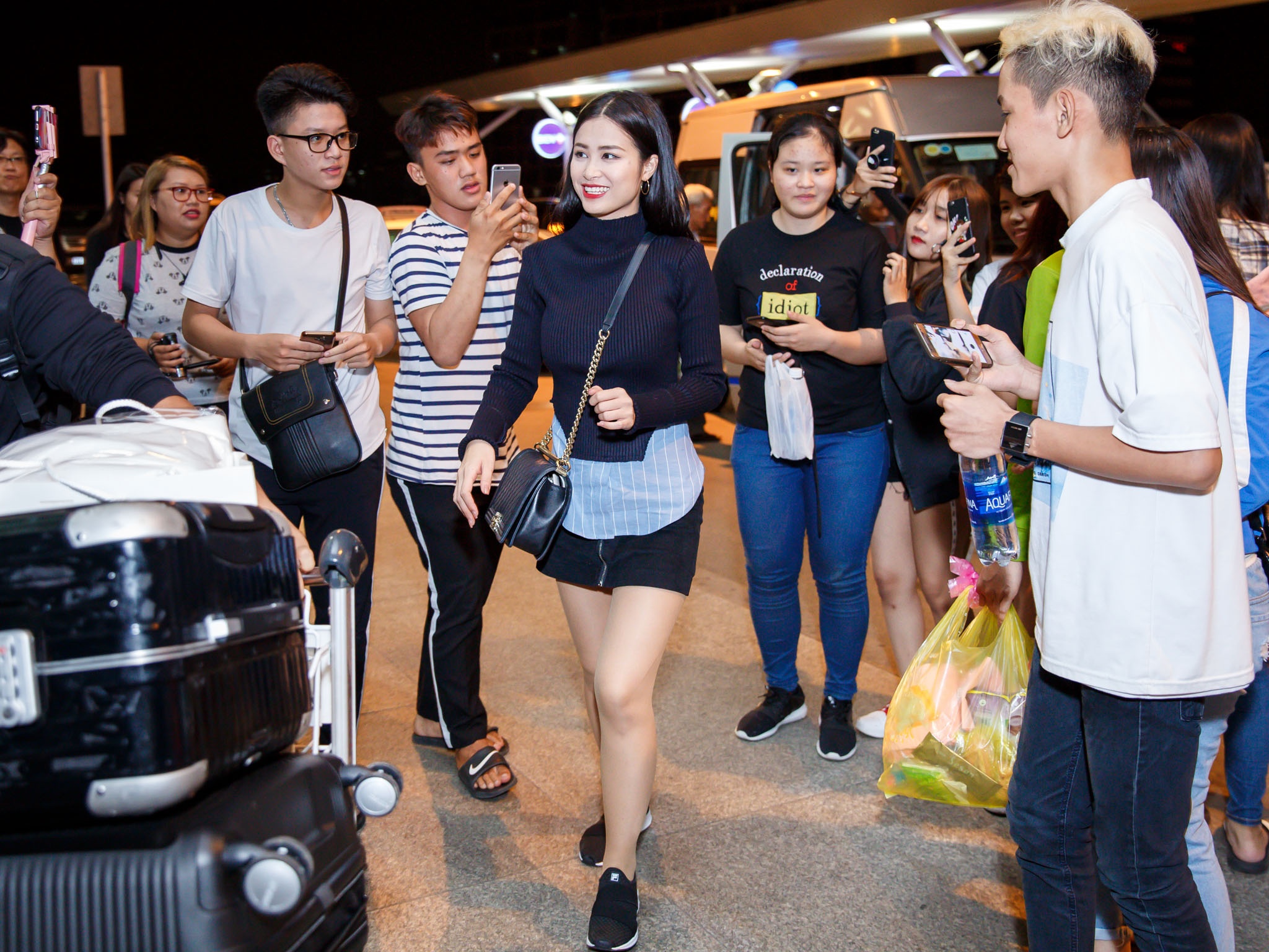 Dong Nhi sang Han Quoc tham du Asia Song Festival anh 1