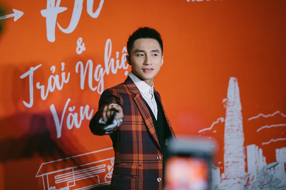 Son Tung M-TP chia se ve que huong Thai Binh anh 2