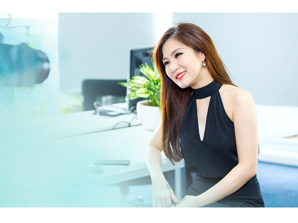 Hương Tràm Em Gái mưa ảnh 5 Huong Tram Em Gai mua anh 5