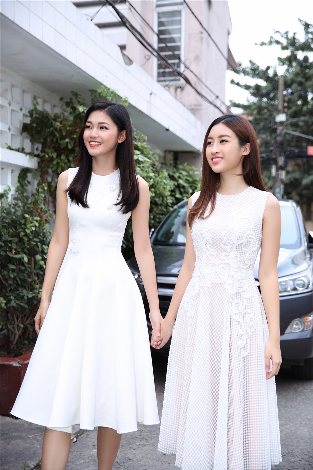 Hoa hau Do My Linh trao qua Trung Thu anh 1