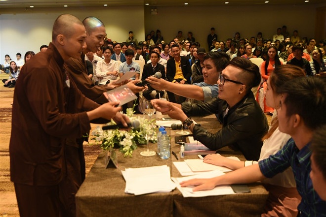 Hai nha su thi Tuyet dinh song ca anh 2