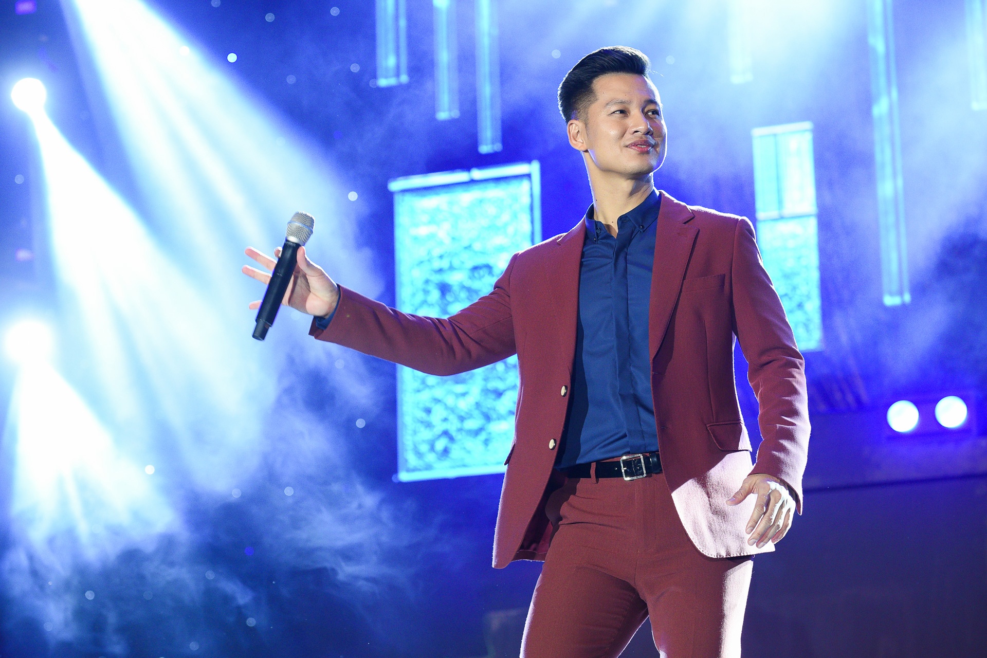 Dem nhac ky niem Lan Song Xanh o pho di bo anh 12