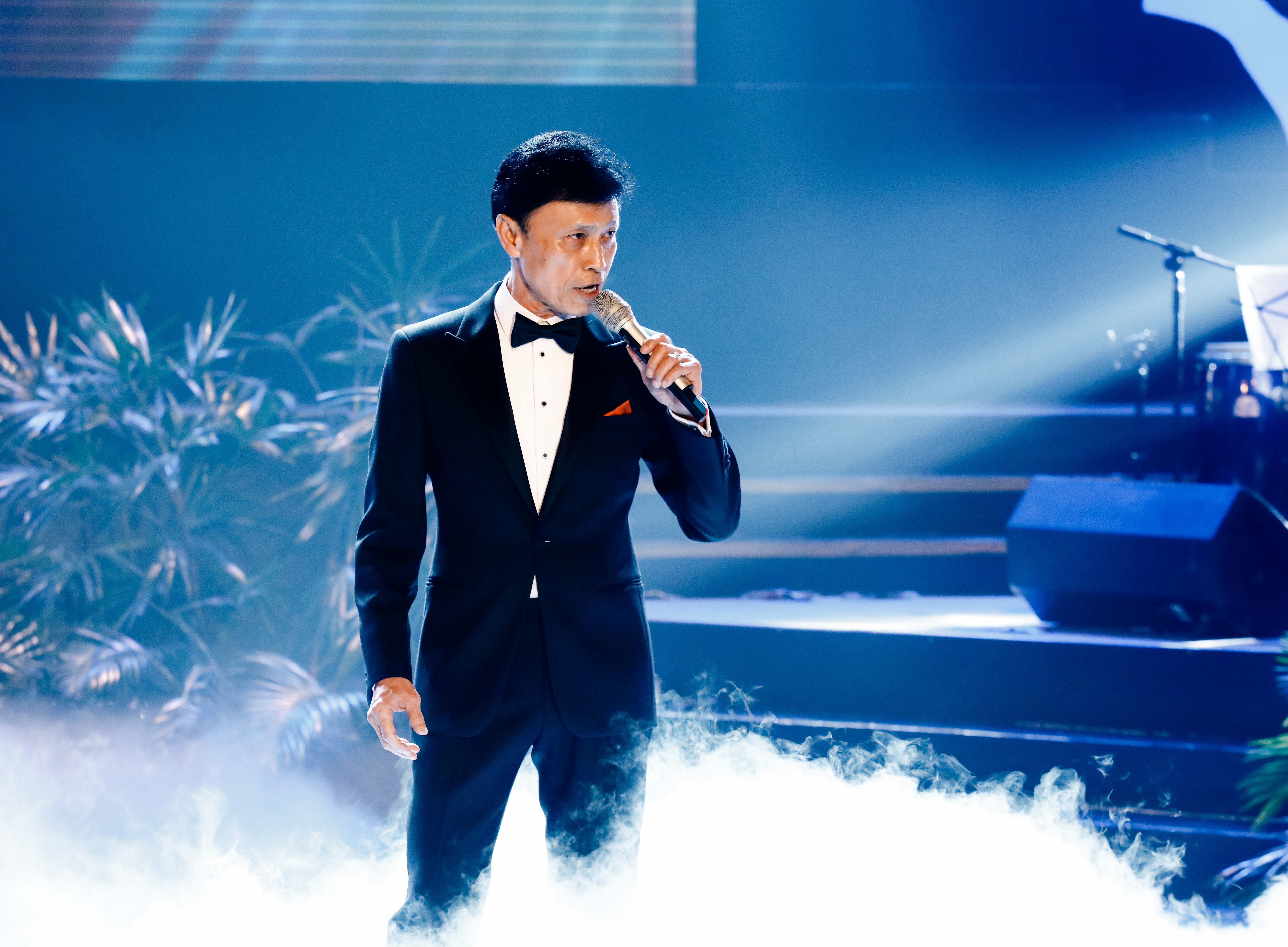 Thay loi muon noi thang 10 anh 2