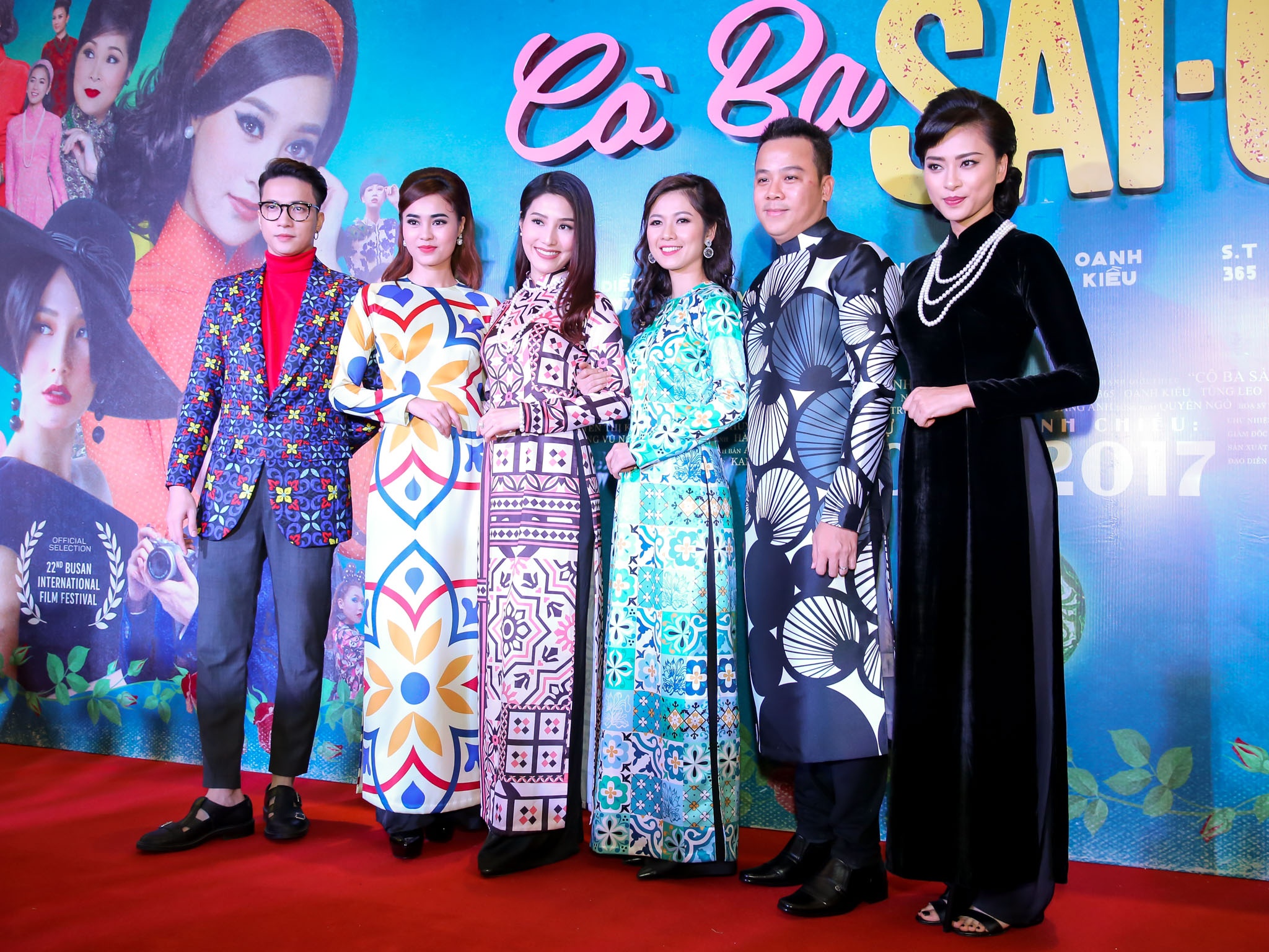 Ra mat Co Ba Sai Gon anh 1