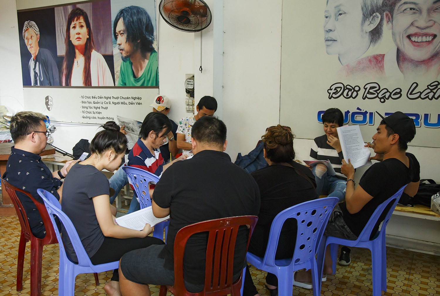 Nghe si tap luyen live show Kieu Minh Tuan anh 1