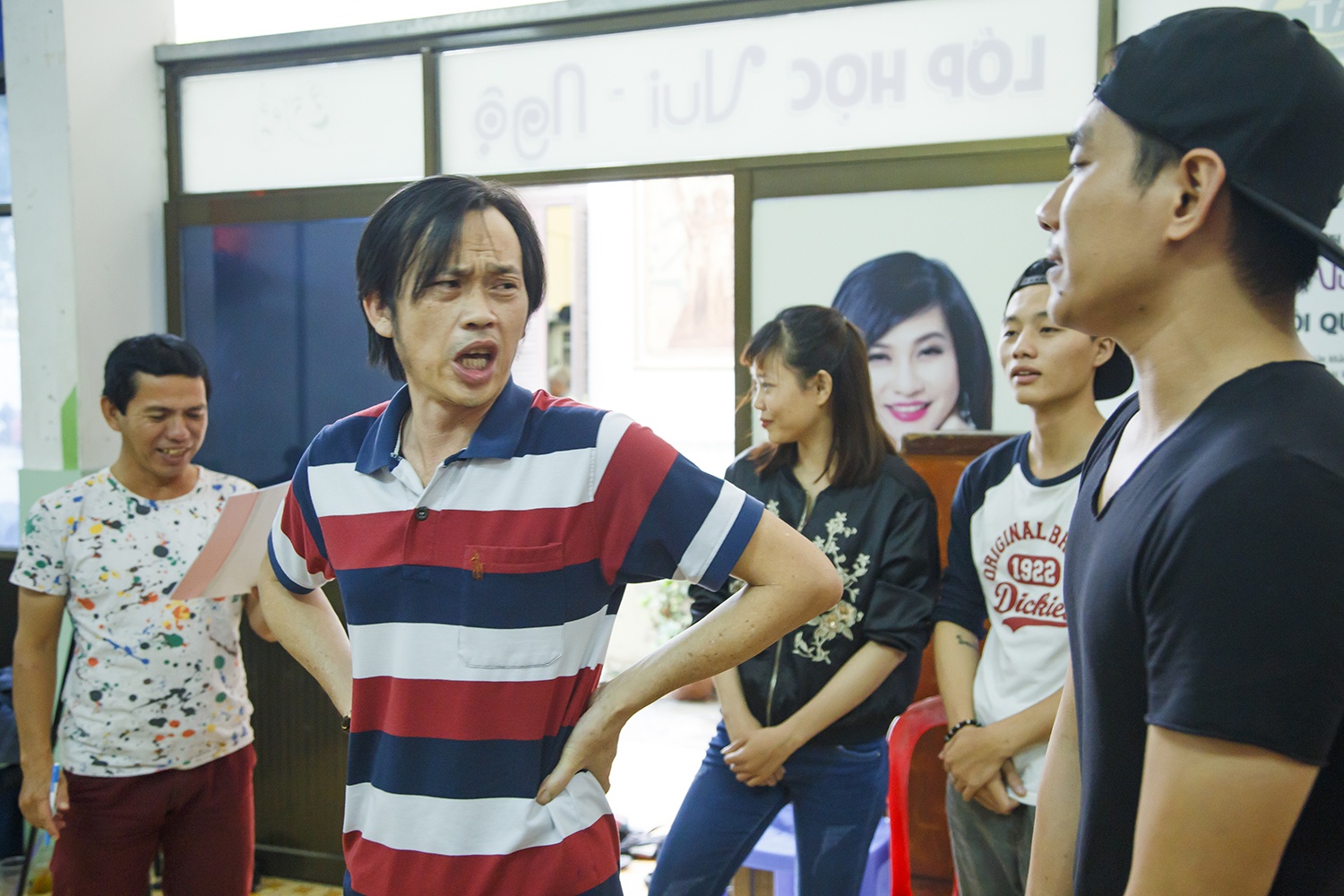 Nghe si tap luyen live show Kieu Minh Tuan anh 9