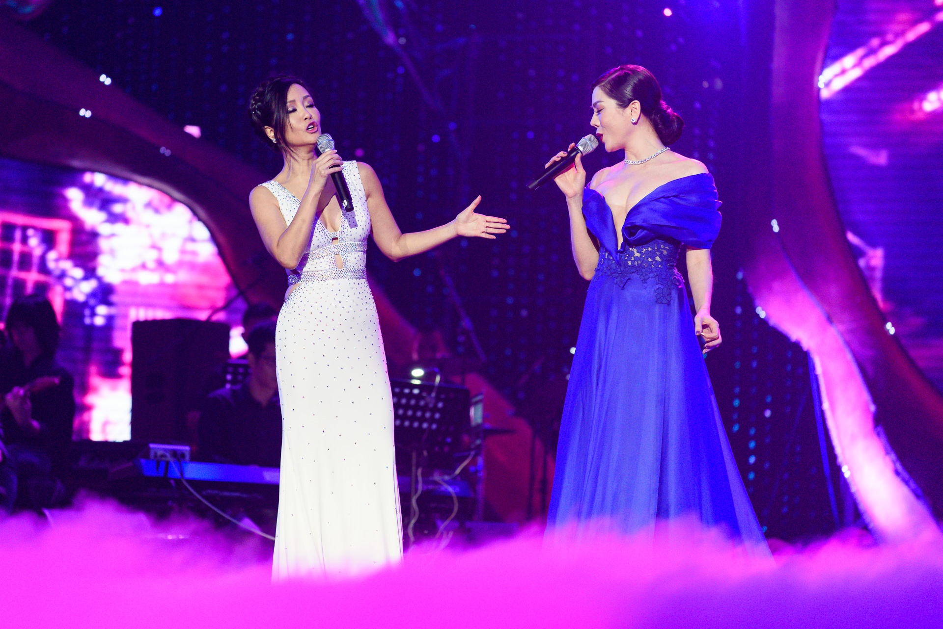 Dem nhac 6 diva Mater of symphony anh 2