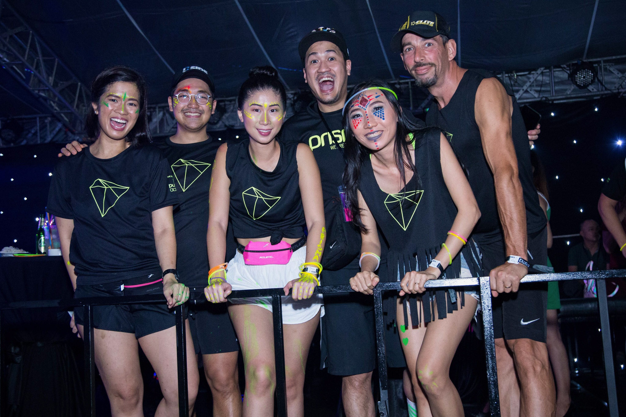 Tú Anh thân mật Phillip Nguyễn tại sự kiện ảnh 6 Tu Anh than mat Phillip Nguyen tai su kien anh 6