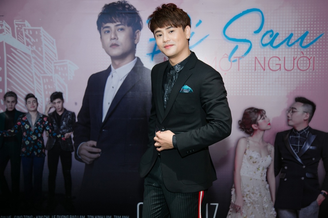 Ưng Đại Vệ ra mắt phim ngắn Đi sau mãi một người. ảnh 1 Ung Dai Ve ra mat phim ngan Di sau mai mot nguoi. anh 1